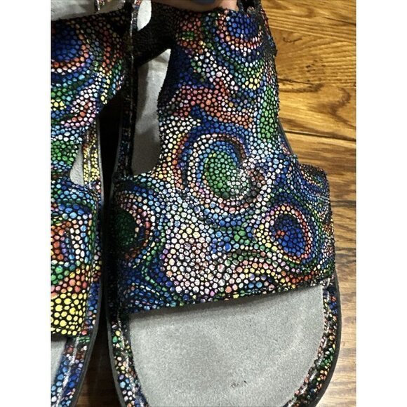 Alegria by PG Lite womens EUR 39/US 9 Viki Architexture Embossed Comfort SANDALS - Picture 7 of 7